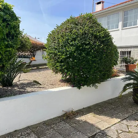 Cascais, T2 With Great Garden In Estoril, Livramento Estoril