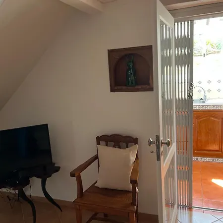 Cascais, T2 With Great Garden In Estoril, Livramento Apartment Estoril