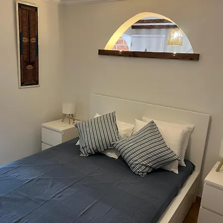 Cascais, T2 With Great Garden In Estoril, Livramento *