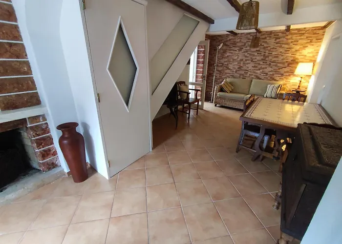 Cascais, T2 With Great Garden In Estoril, Livramento Apartamento Estoril