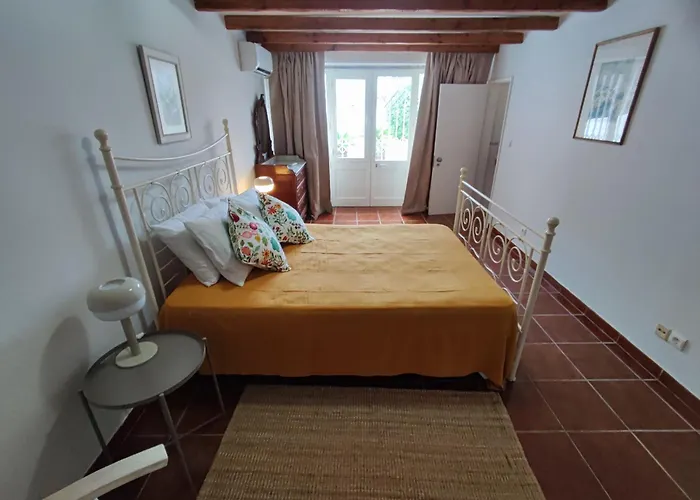 Cascais, T2 With Great Garden In Estoril, Livramento Estoril
