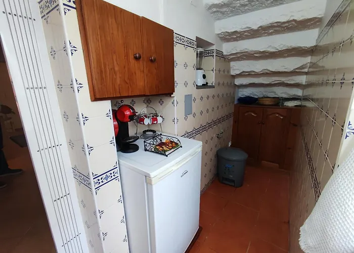 Cascais, T2 With Great Garden In Estoril, Livramento Apartamento